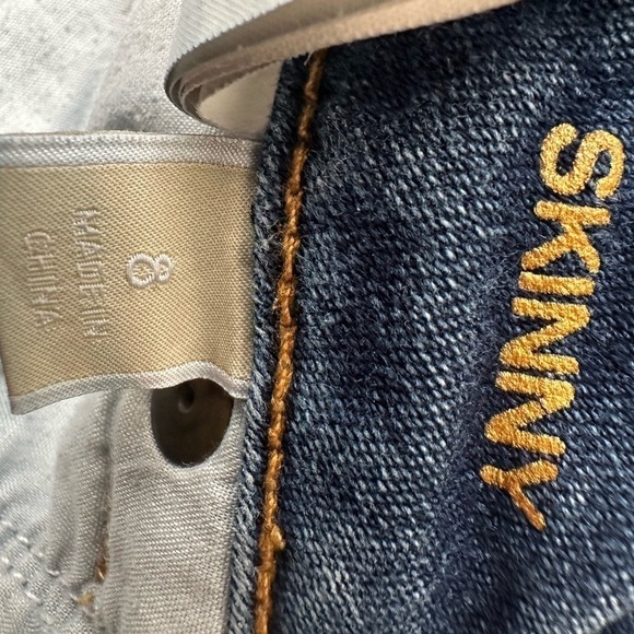 Michael Kors Skinny Jeans Size 8 Gold metal logo bar on back pocket - Picture 4 of 5